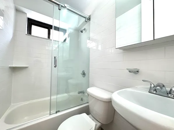 401 East 88th Street image 5 of 5