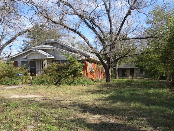 2nd image of 2873 S Us Highway 281