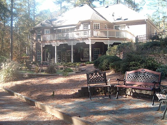 2nd image of 3031 Glenview Dr