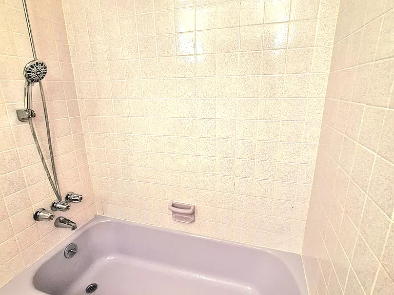 Sherwood Pl — Photo 10