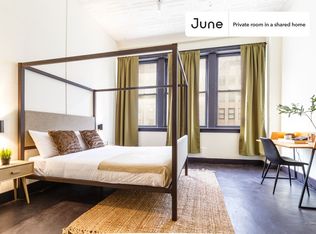 131 W 14th St #B, New York, NY 10011