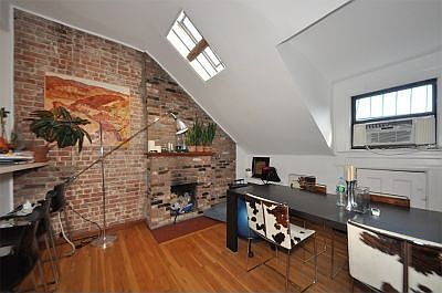 3rd image of 137 W 85th St