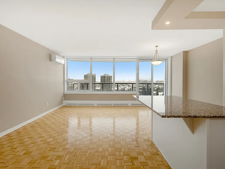 111 Wurtemburg St — Photo 18