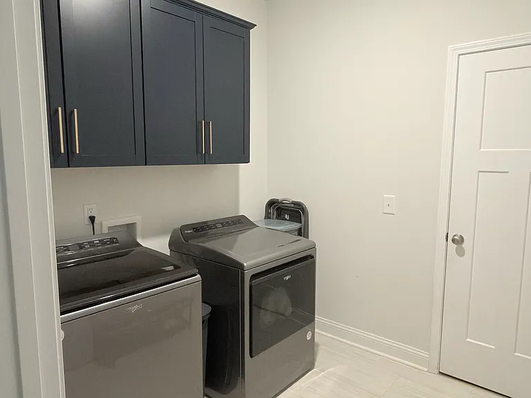 108 Godwin Ct — Photo 12