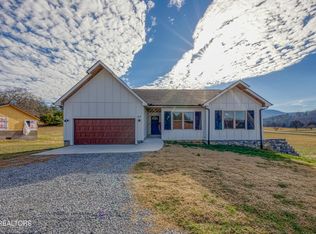 4309 Newport Hwy, Dandridge, TN 37725