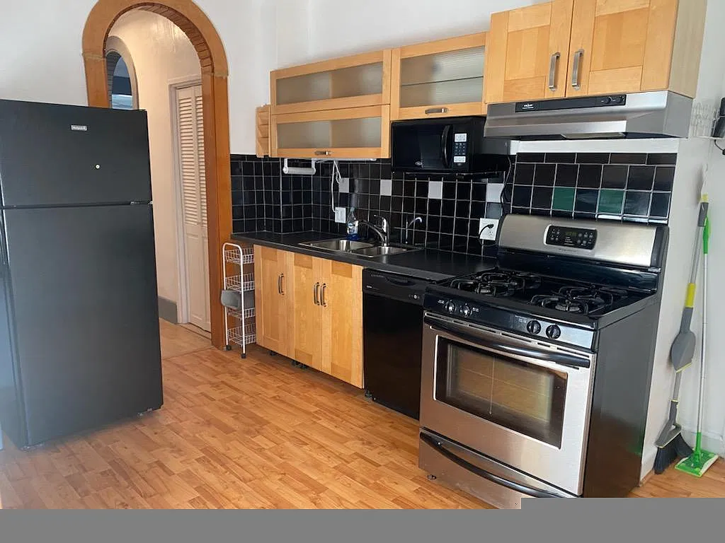 2 bed, 788 sqft, $2,600 — Photo 3