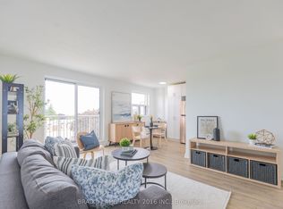 718 Lawrence Rd E #204, Hamilton, ON L8K 1Z6