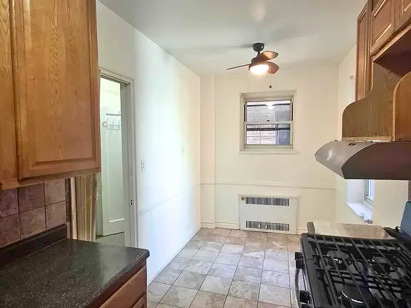 61-41 Saunders Street image 11 of 16