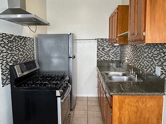 3rd image of 192 S Mountain View Ave APT 103