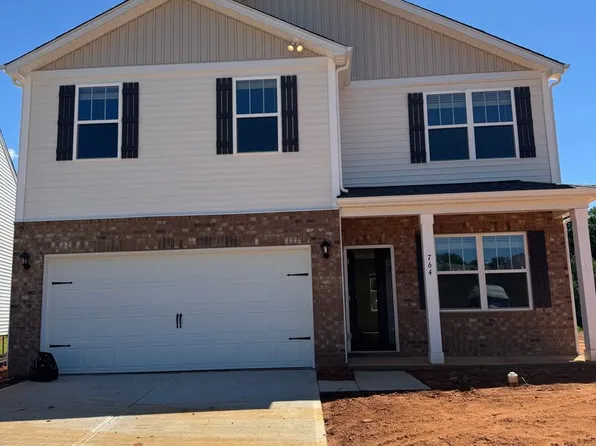 764 14th Avenue Ct NE, Hickory, NC 28601