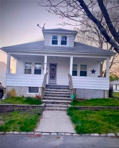 45 Sweetbriar Ave E, Riverside, RI, 02915