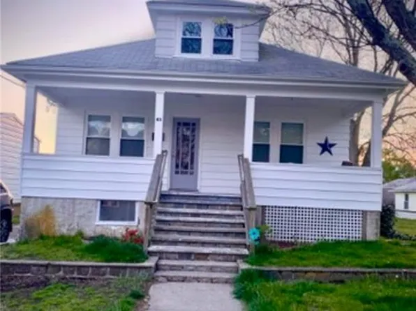 45 Sweetbriar Ave E, Riverside, RI 02915