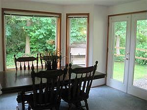 4th image of 738 Crescent Dr
