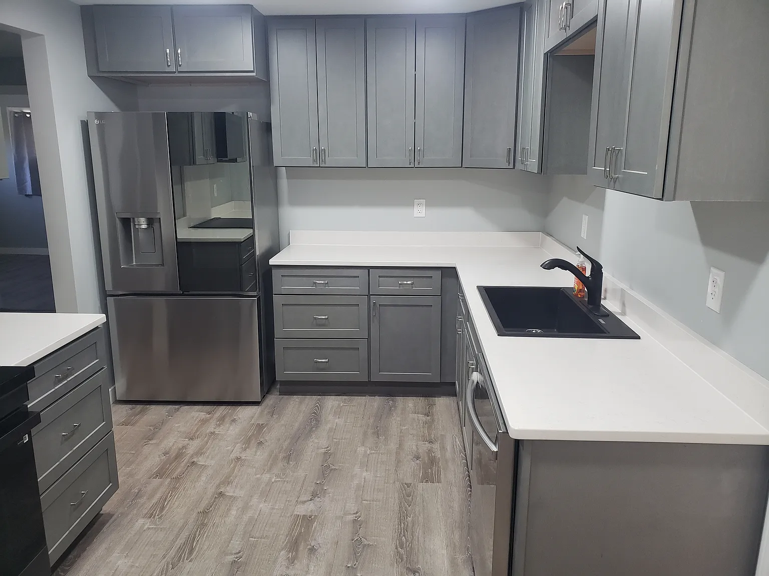 4 bed, 1499 sqft, $2,300 — Photo 2