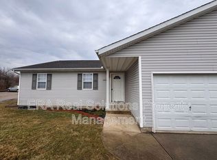 1044 N West St, Hillsboro, OH 45133