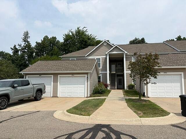 1st image of 1452 Fox Pointe Cir