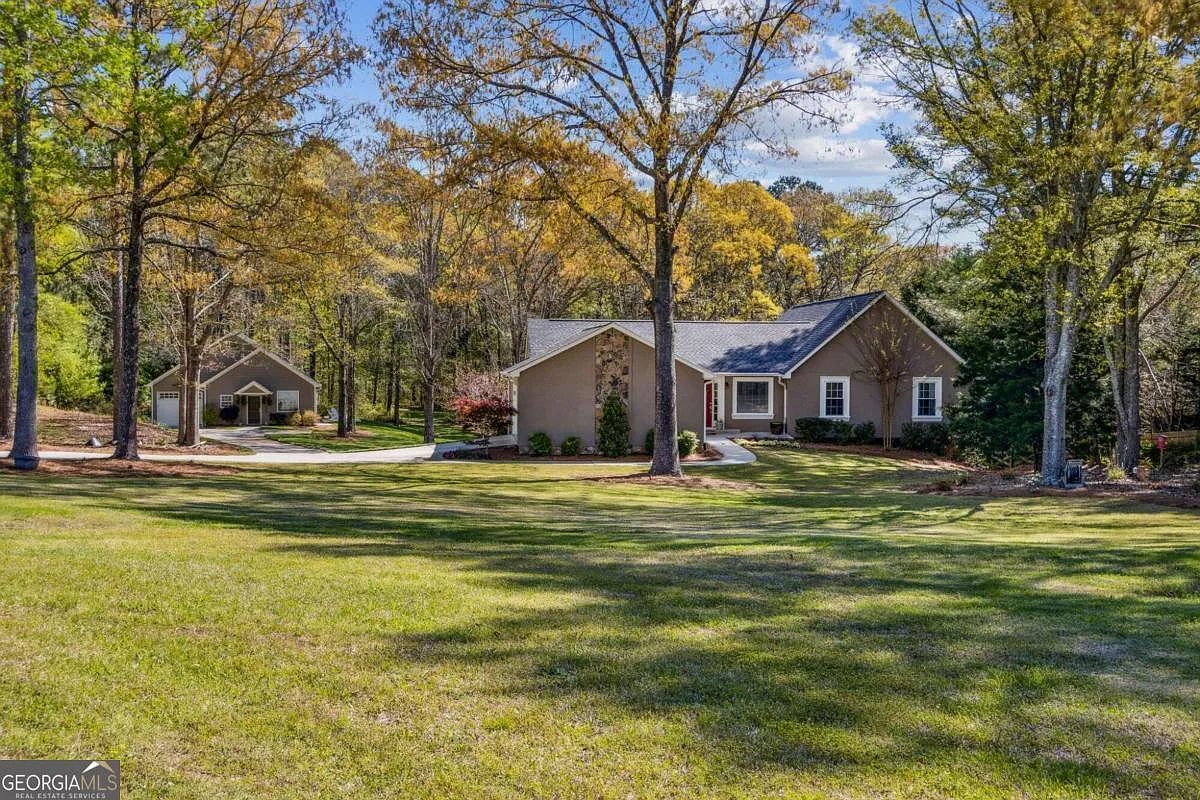 2462 Camp Mitchell Rd photo 1