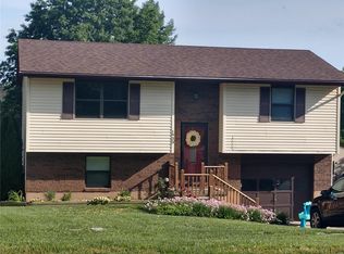 1933 Bainbridge Rd, Jackson, MO 63755