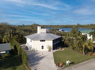 5615 SE Orange St, Stuart, FL 34997