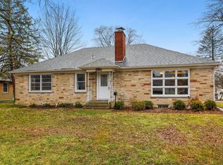 301 S Rosedale Ave, Aurora, IL 60506