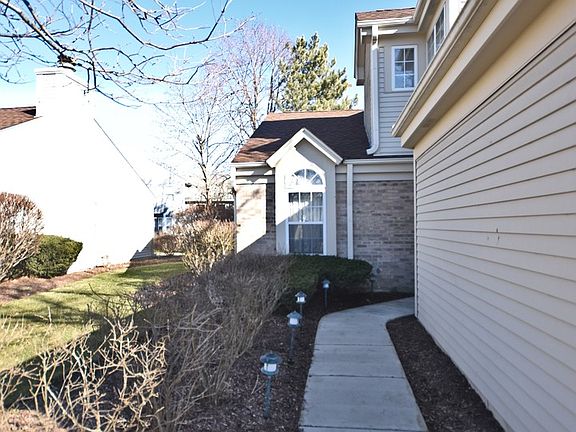 2nd image of 1750 Lexington Dr