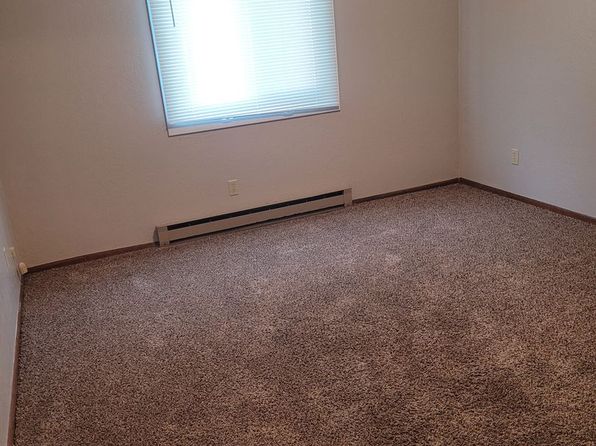 Fieldcrest Apartments, 207 & 213 9th Ave #213-103, Madison, MN 56256