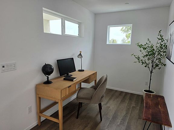 3rd image of 4954 Ocean View Blvd