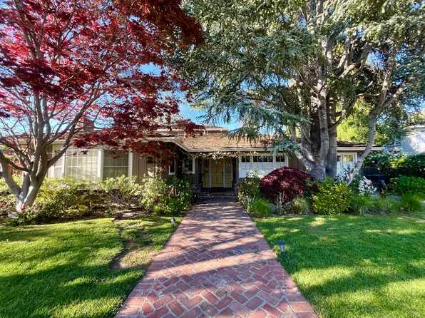 4 Claremont Pl, Menlo Park, CA 94025