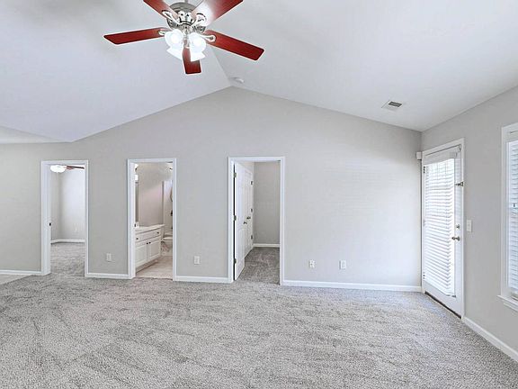5th image of 1052 Glyn Water Ln