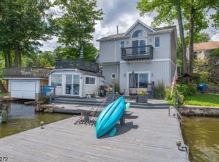 31 Shore Rd, Lake Hopatcong, NJ 07849