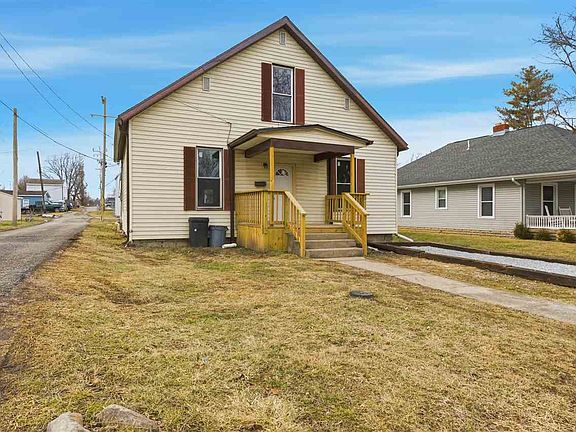 2nd image of 523 Summit Ave