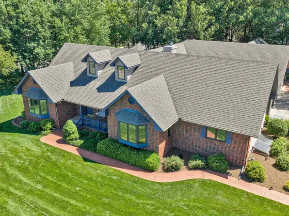 301 Campus Ct, Newton, KS 67117