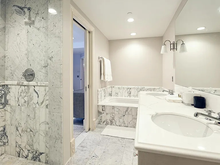 204 Oregon Trl — Photo 15