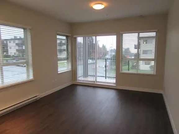 2nd image of 404 Ash St #304