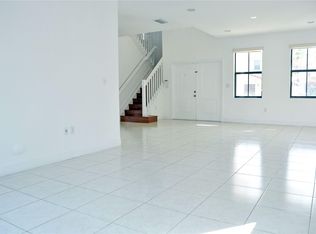 9713 NW 8th Ter, Miami, FL 33172