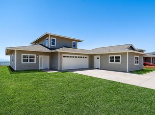 125 Oliona St, Makawao, HI 96768