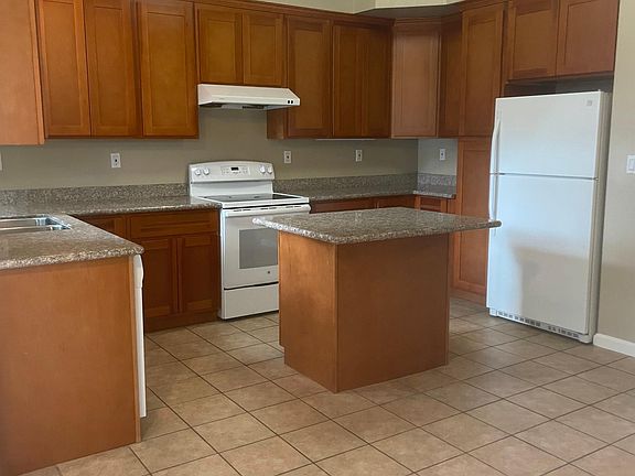 3rd image of 864 William Moss Blvd