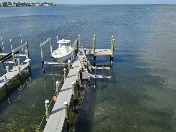 42 Pigeon Dr, Key Largo, FL 33037