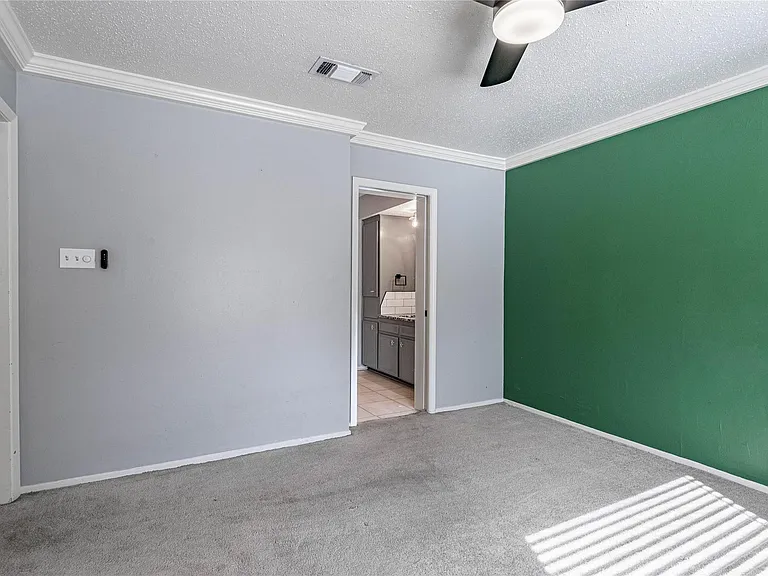 514 Hickory St — Photo 17