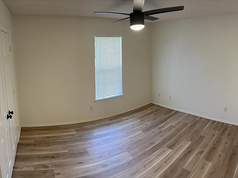 Bedroom 2 with window looking to front yard
12.5x10.5