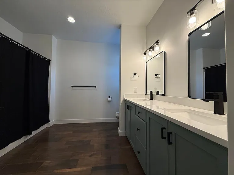 3244 S 240 W — Photo 11