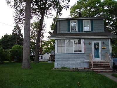 1st image of 156 Grant Ave