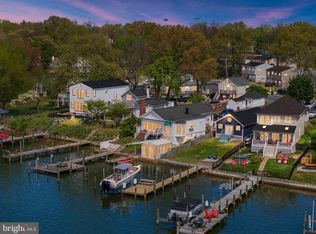 122 Bar Harbor Rd, Pasadena, MD 21122