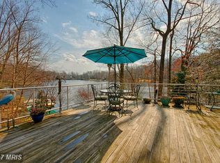 3531 Half Moon Cir, Falls Church, VA 22044