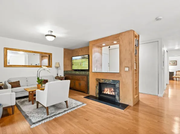 43 Pearce Mitchell Pl, Stanford, CA 94305