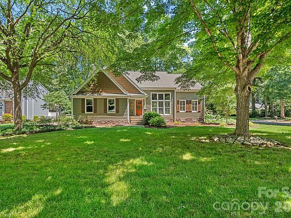 2nd image of 9037 Willow Trace Ct