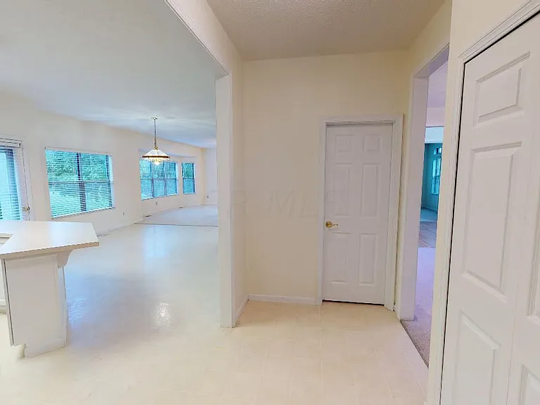 6498 Ringsend Ct — Photo 13
