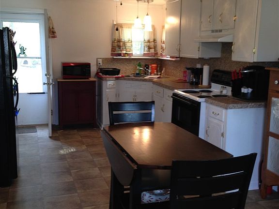 5th image of 703 Larkfield Dr