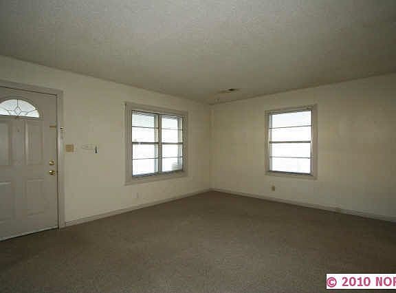 2nd image of 227 S 71st Ave E