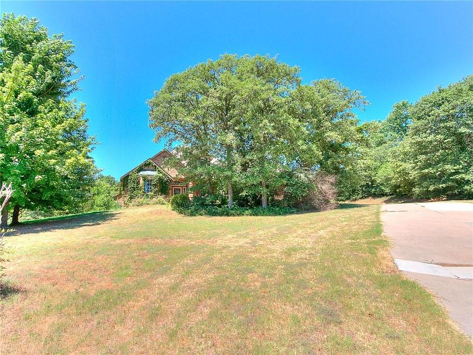 1st image of 9513 S Foxmor Dr